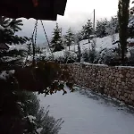 σπιτι στο βουνο 木屋