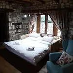 Chalet σπιτι στο βουνο