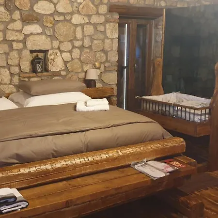 Σαλέ σπιτι στο βουνο