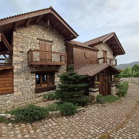 σπιτι στο βουνο Patras