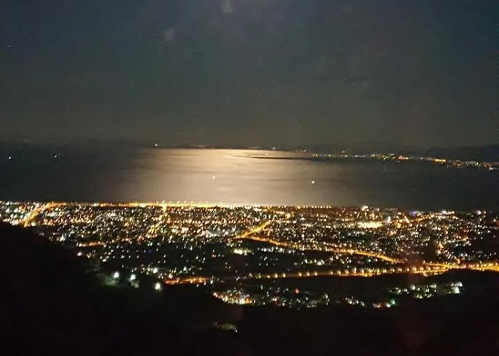 Alpstuga σπιτι στο βουνο Patras